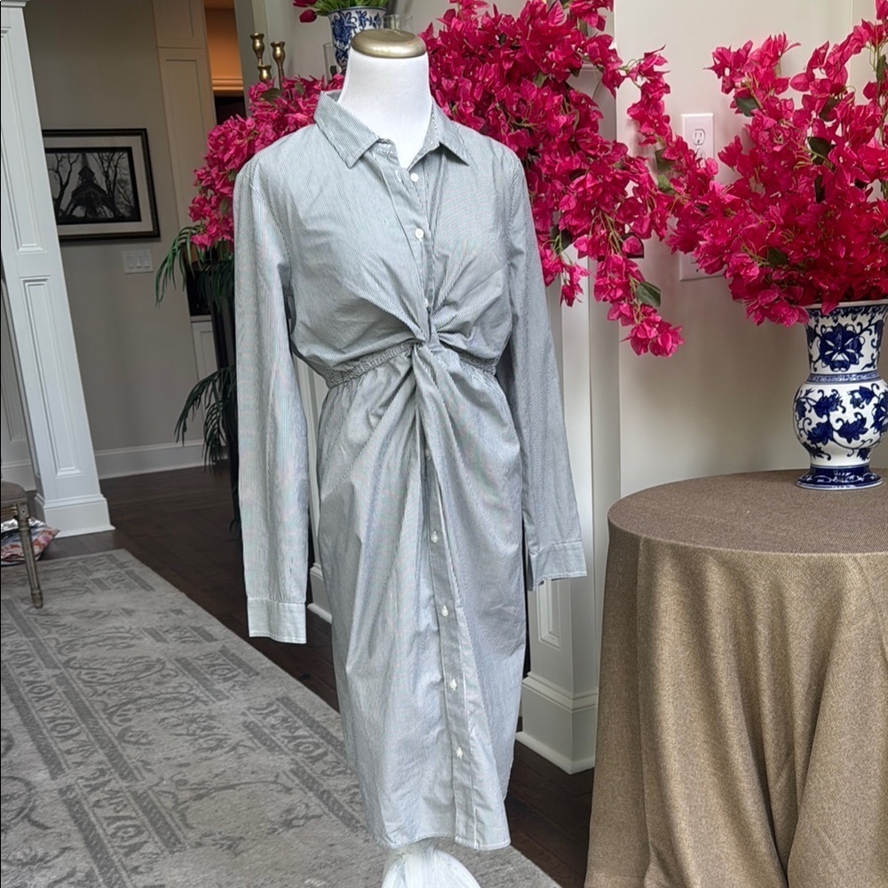 Gap Gray Striped Button-Down Maternity Dress Size Medium - Picture 2 of 5